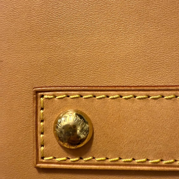 Louis Vuitton Alma BB - Picture 8 of 16